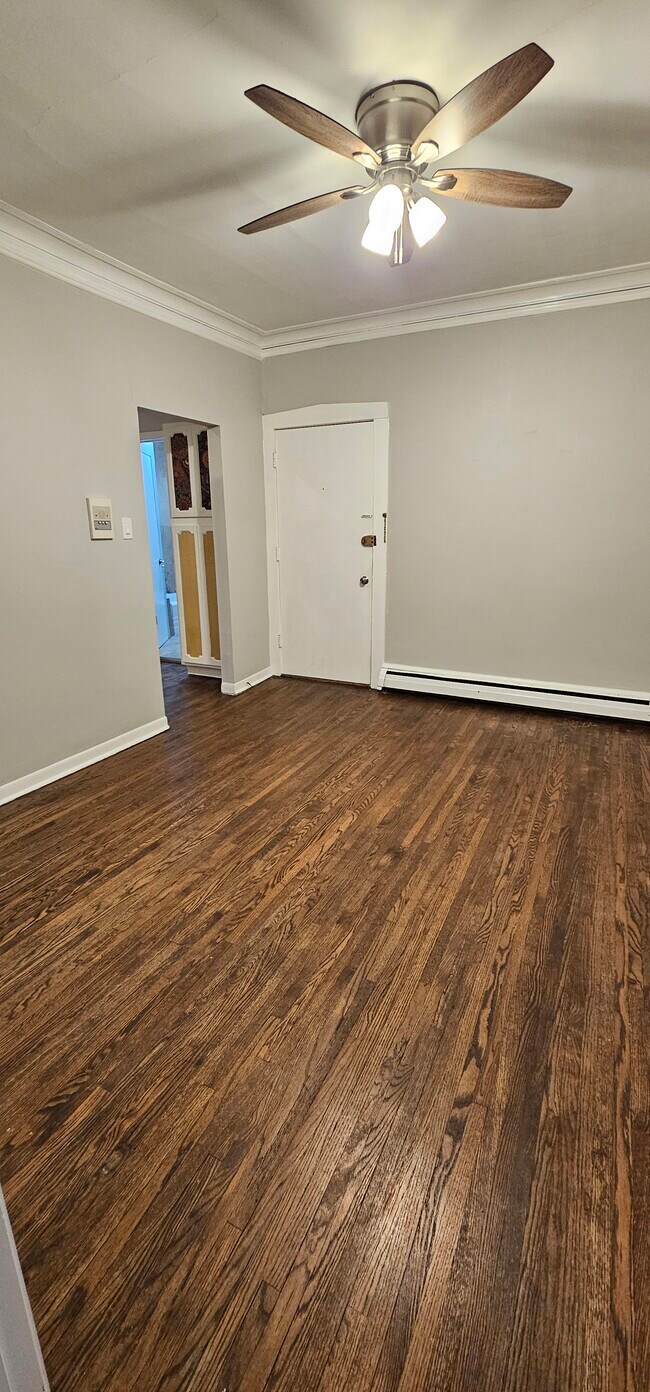 Foto del edificio - 3827 N Drake Ave