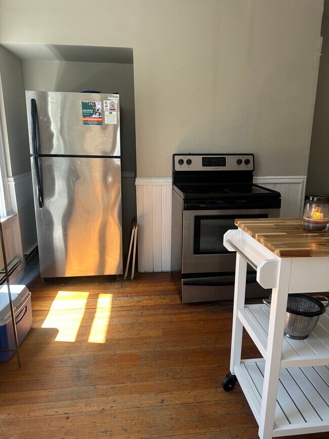 Foto del edificio - 37-39 Pembroke Ave  - Unit #3
