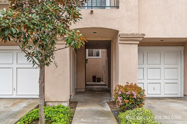 Foto del edificio - 7254 Shoreline Dr