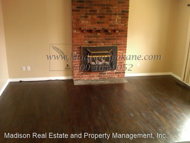 Building Photo - 4 br, 2 bath House - 3923 W. Heroy Ave.