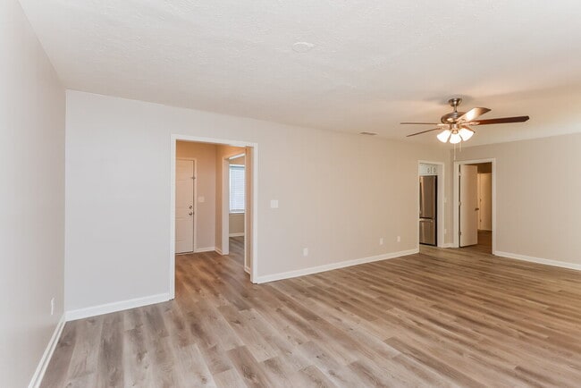 Foto del edificio - 796 Greenwood Trail SE