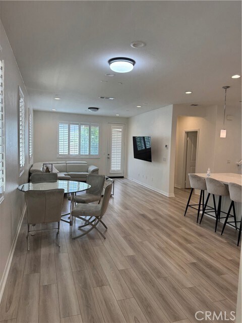 Foto del edificio - 16150 Grassland Ave