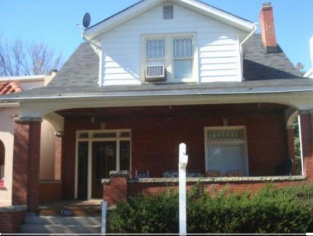 Primary Photo - 1203 Potomac Ave