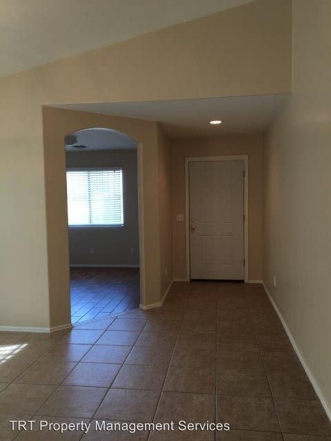 Building Photo - 3931 E Isaiah Dr