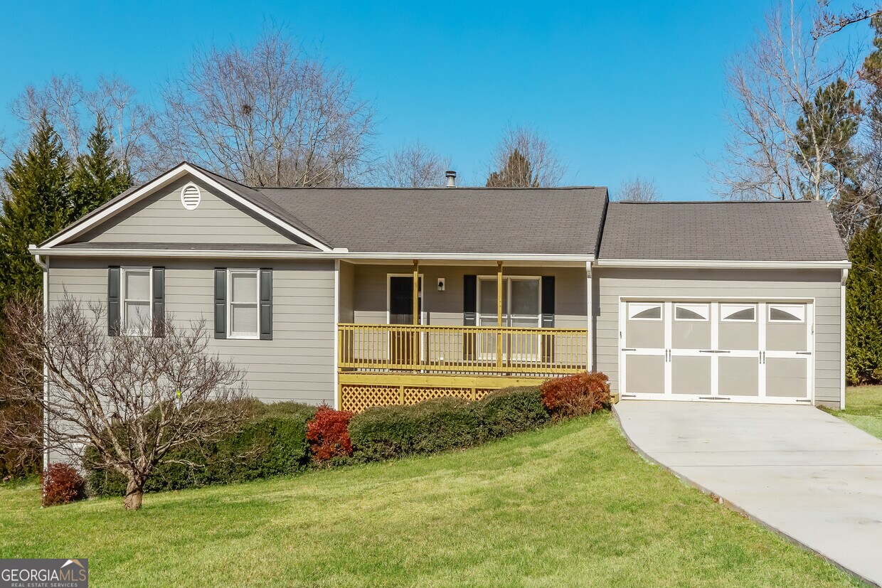 Primary Photo - 305 Chimney Trace Dr