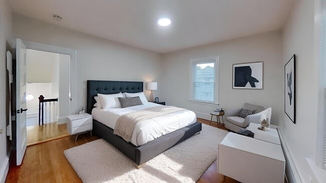 Building Photo - 44 Dimmock St