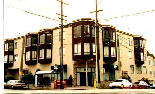 Building Photo - 501 Taraval St