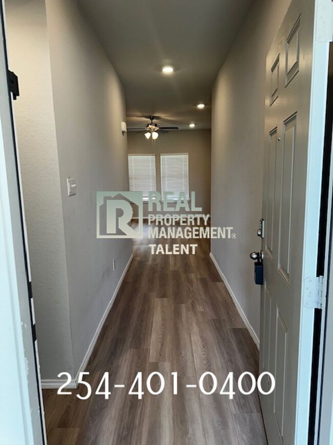 Foto del edificio - 3-bedroom, 2-bathroom home located in Temple