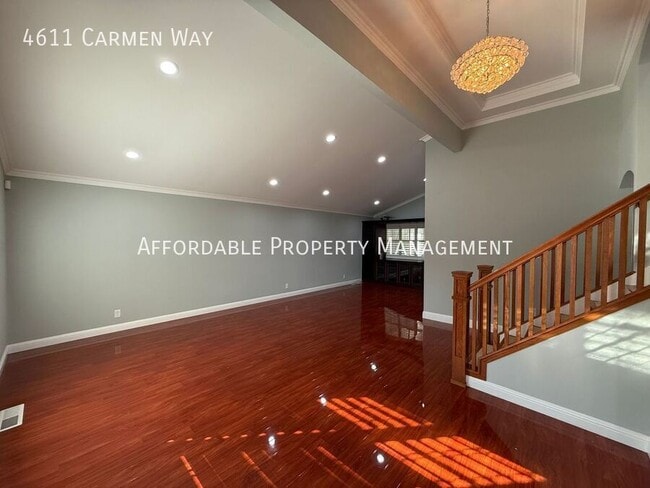 Foto del edificio - 4611 Carmen Way