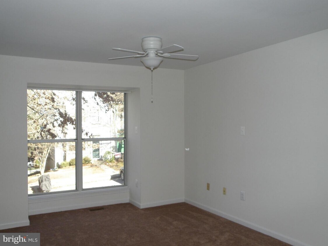 Primary Photo - 9520 Clocktower Ln