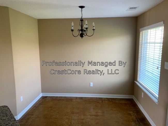 Building Photo - 9310 Eckley Cove