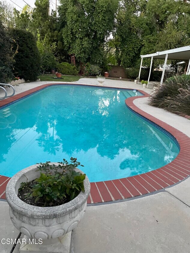 Building Photo - 4411 Brookford Ave