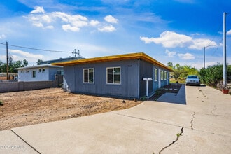 Building Photo - 4326 N 13th Pl