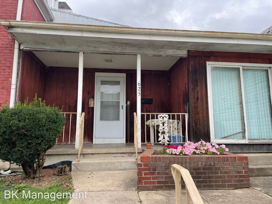 Primary Photo - 2 br, 1 bath House - 625 Vandalia Street -...