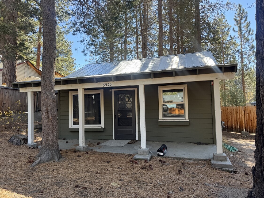 Foto principal - 3533 Bobby Grey Cir