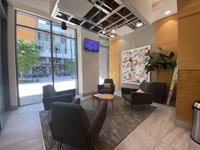Building Photo - 8538 River District Cross