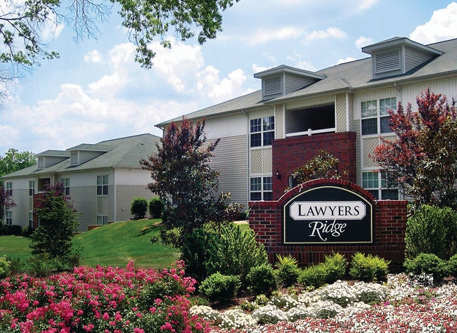 Building Photo - Lawyers Ridge Apartments