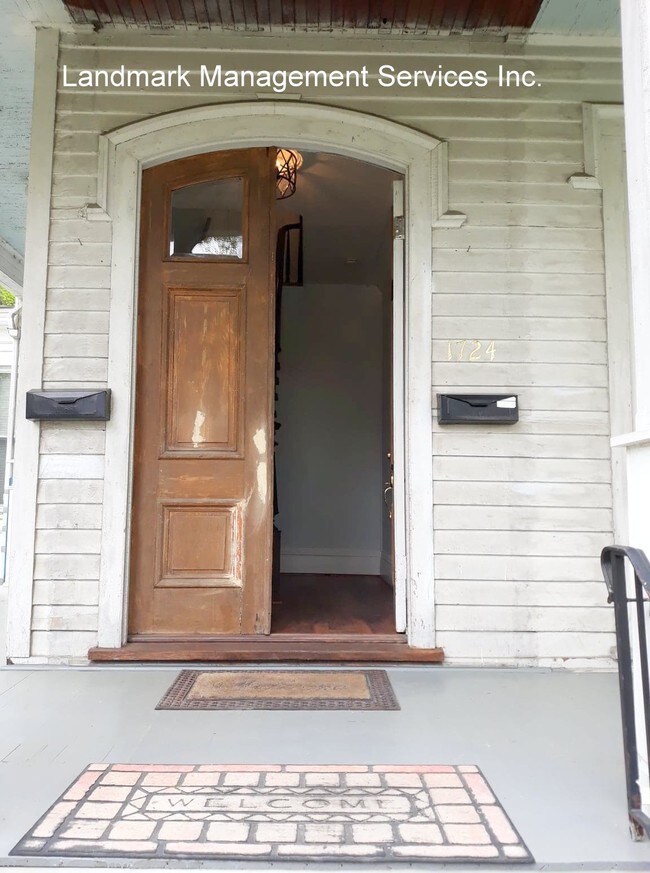 Building Photo - 1724 Monsey Ave