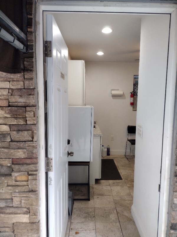 Foto del edificio - 9705 N 16th St