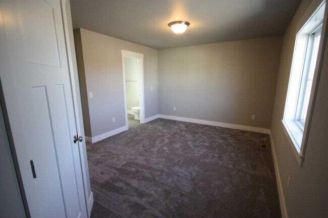 Building Photo - 3 bedroom in Billings MT 59102