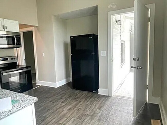 Foto del edificio - 2912 Mason St