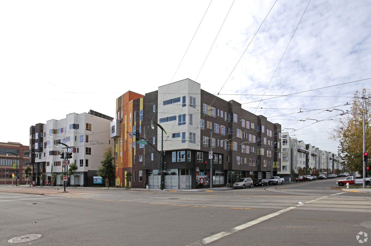 Foto del edificio - Armstrong Place Senior Housing