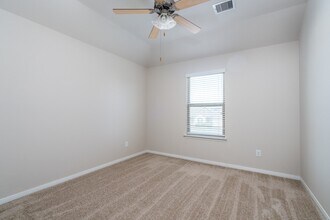 Building Photo - 22918 Caverly Ln