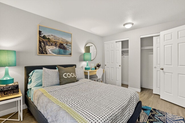 Apartamentos Rivercrest Meadows — foto de la comunidad - Rivercrest Meadows