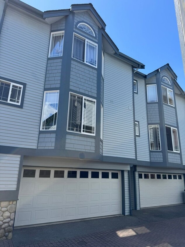 Foto principal - 3Bd/3Ba Seattle Townhouse