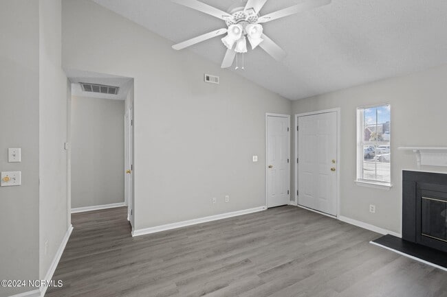 Building Photo - 2606 Richard Dr