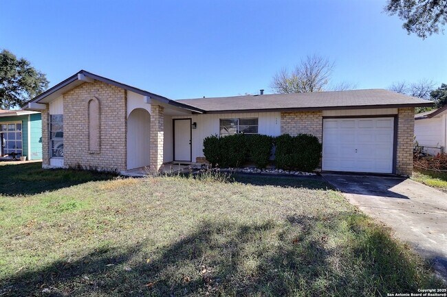 Foto del edificio - 304 Deborah Dr