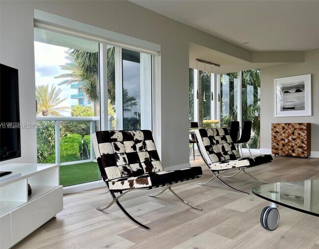 Foto del edificio - 10275 Collins Ave
