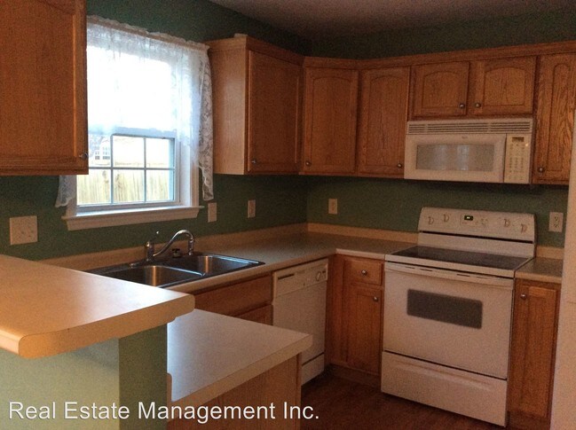 Foto del edificio - 104 Tucker Creek Ln