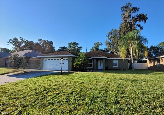 Building Photo - 4 br, 2 bath House - 1729 Oakwood Estates ...