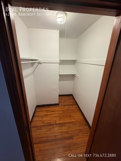 Foto del edificio - 425 W Bancroft St