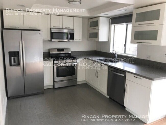 Foto del edificio - 751 Warwick Ave