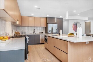 Building Photo - 5110 Whitsett Ave