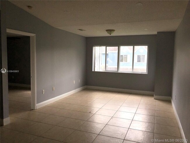 Building Photo - 17440 NW 67th Ct