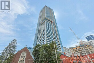 Building Photo - 609 Sherbourne St