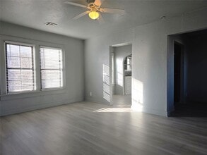 Building Photo - 1725 NW 18th St