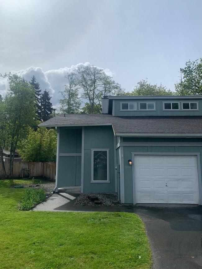 Building Photo - 1922 87th Avenue Ct W