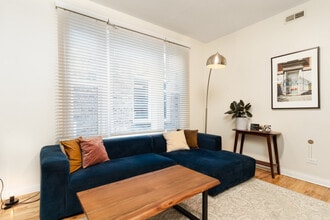 Building Photo - 2149 W Division St