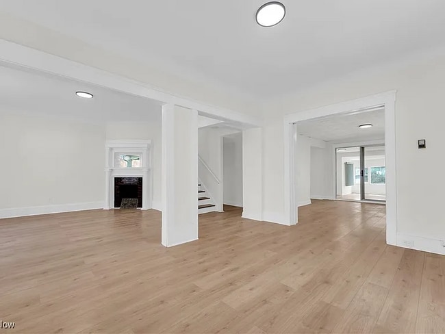 Foto del edificio - 7218 Lawnview Ave