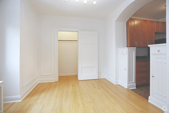 1HAB, 1BA - comedor - 40 East Oak