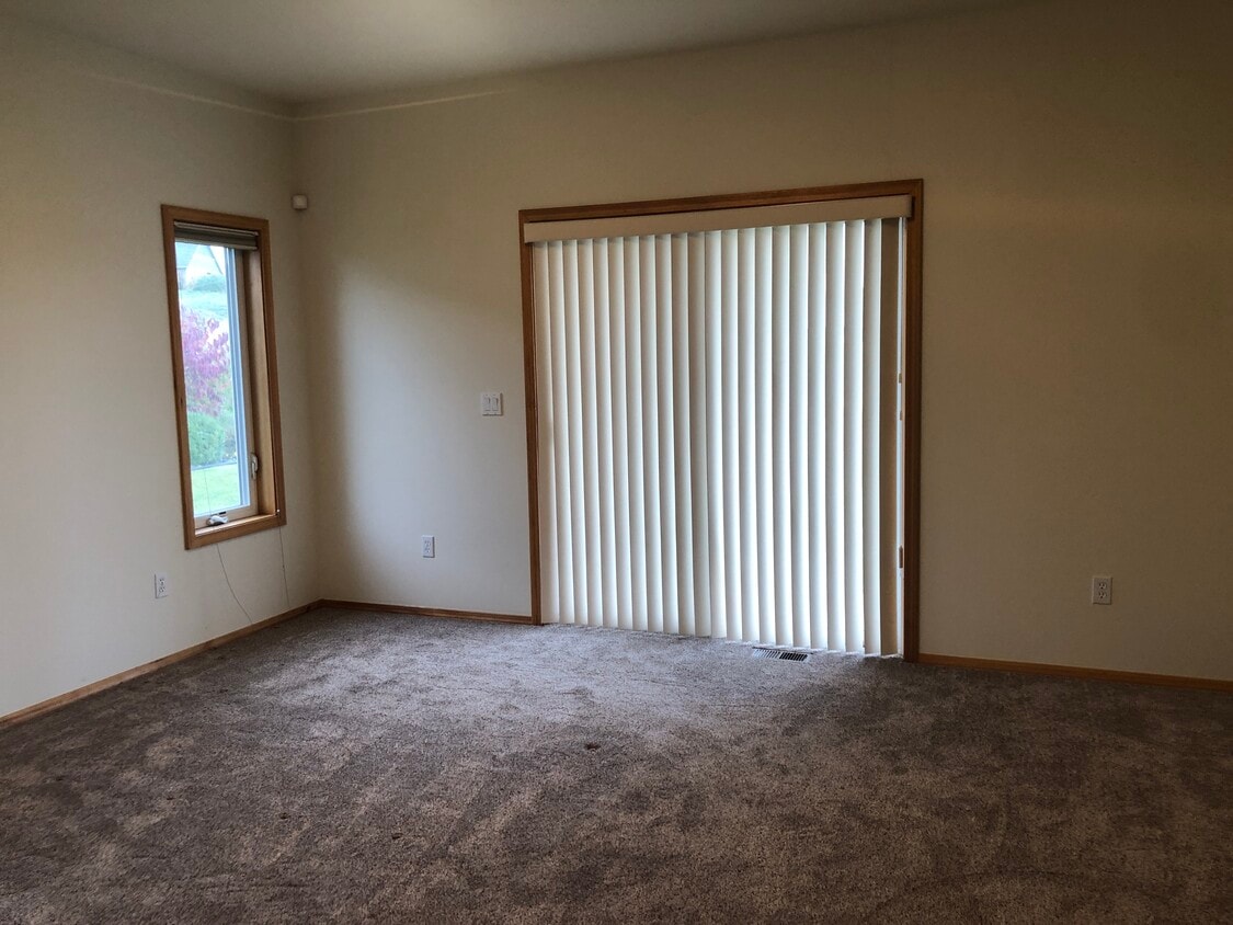 1560 Capri Ct Unit A, Pullman, WA 99163 Condo for Rent in Pullman, WA