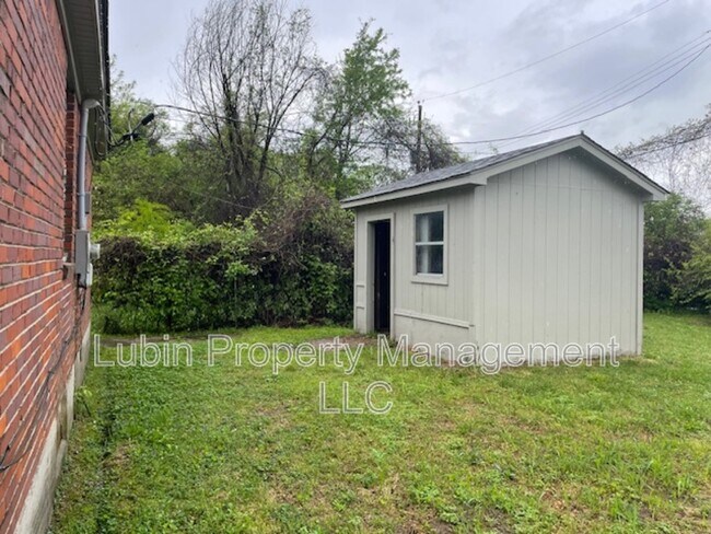 Foto del edificio - 346 Modder Ave
