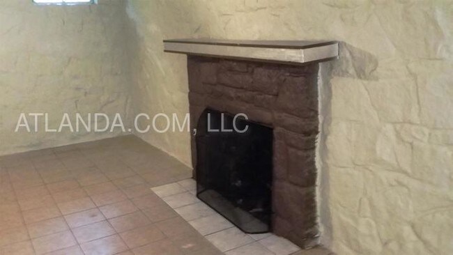 Foto del edificio - 1118 Fayetteville Rd SE