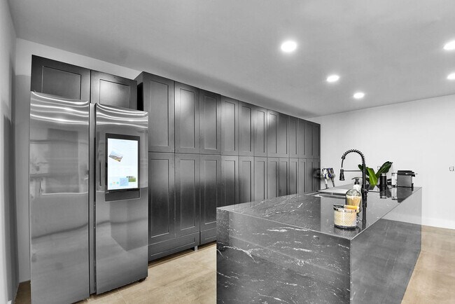 Building Photo - 85 NW 47th St
