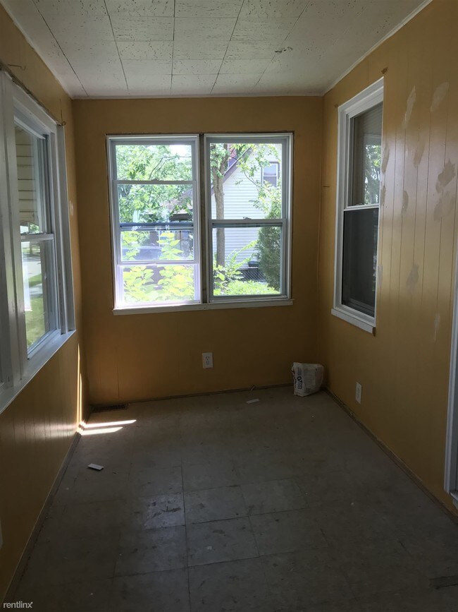 Foto del edificio - 5 br, 2 bath House - 926 E Coy Ave