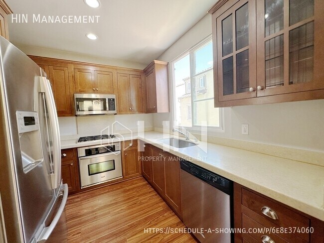 Foto del edificio - 488 Trident Maple Terrace